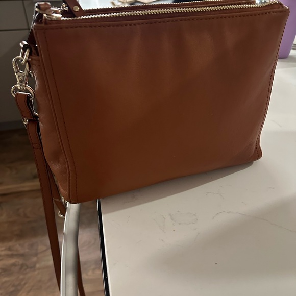 Lo & Sons Pearl Crossbody Nappa Leather - Picture 2 of 8
